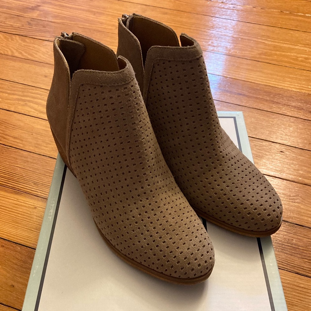 Susina Leather Booties